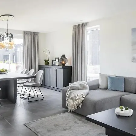 Apartment Double Modern Night In Station *